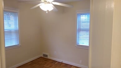 904 S Highland St in Arlington, VA - Building Photo - Building Photo