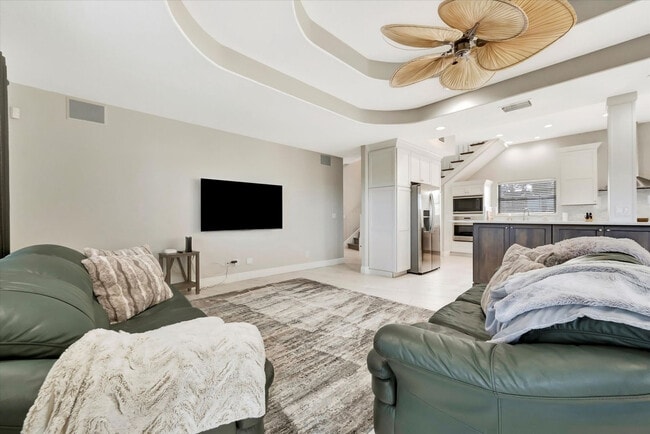 763 Jacqueline Ln in Palm Harbor, FL - Foto de edificio - Building Photo