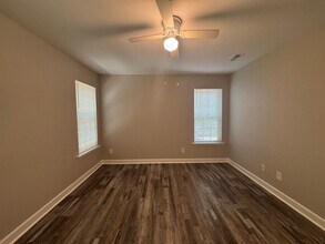 830 N Taylor St in Wake Forest, NC - Building Photo - Building Photo