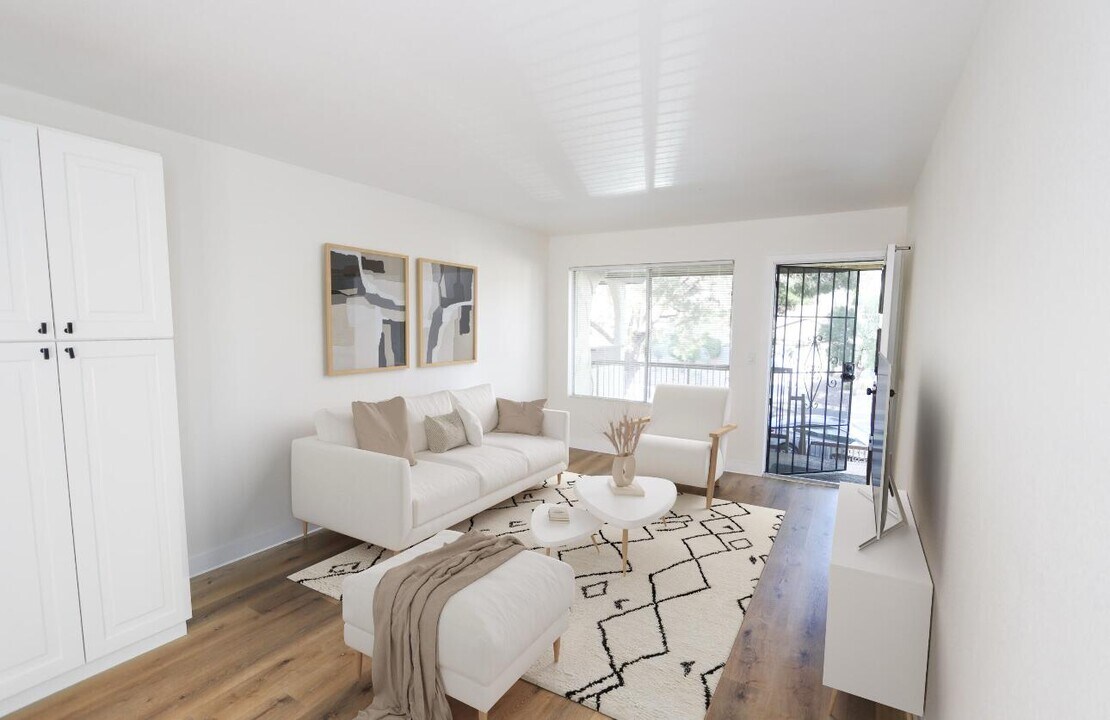 9647 Spyglass Ave in Desert Hot Springs, CA - Building Photo