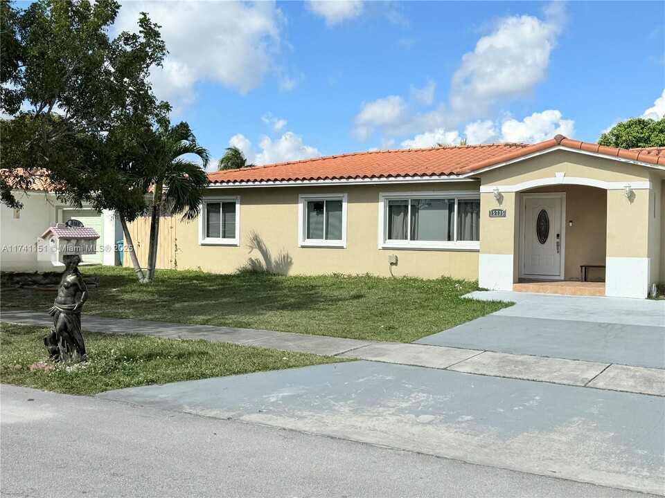 15735 SW 298th Terrace in Homestead, FL - Building Photo