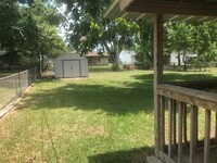 401 Farrer St photo'