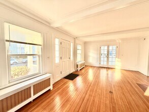 14 Janet St in Kingston, NY - Building Photo - Building Photo