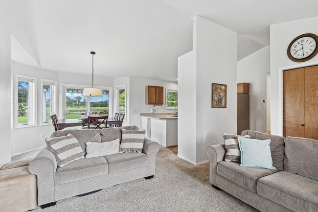 1695 Mullan Trl in Missoula, MT - Building Photo - Building Photo