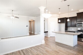 2101 Spoonbill Dr in Corpus Christi, TX - Building Photo - Building Photo