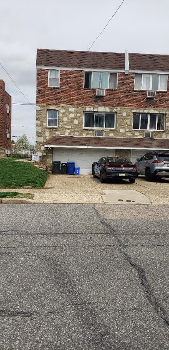 1709 Emerson St in Philadelphia, PA - Building Photo