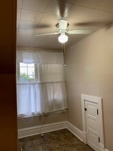 1304 Ridge Ave, Unit 3rd floor in Coraopolis, PA - Building Photo - Building Photo