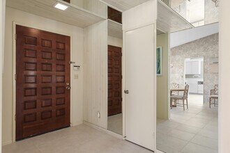 175 Gran Via in Palm Desert, CA - Building Photo - Building Photo