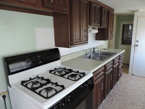 108 S College St in Warrensburg, MO - Building Photo - Building Photo