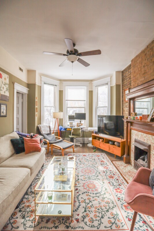 1042 W Grace St in Chicago, IL - Foto de edificio - Building Photo