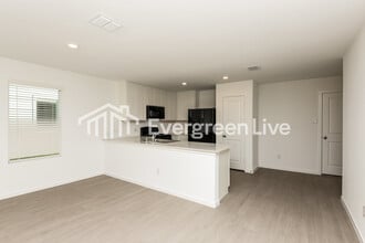 12422 Lost Rock Dr in Rhome, TX - Building Photo - Building Photo