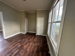 215 S Pierce St in Lafayette, LA - Foto de edificio - Building Photo