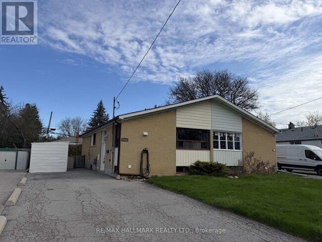 property at 313 Taylor Mills Dr N
