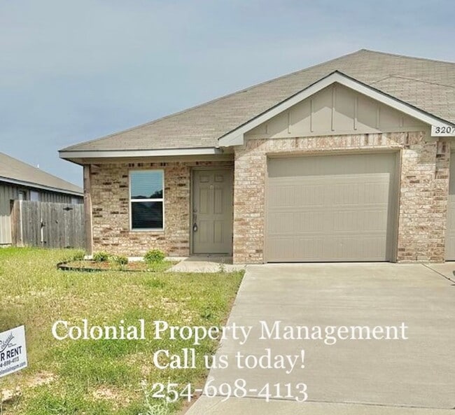property at 3207 Stonewall Dr