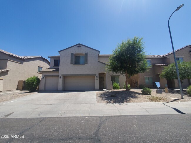 5241 W Apollo Rd in Phoenix, AZ - Building Photo - Building Photo