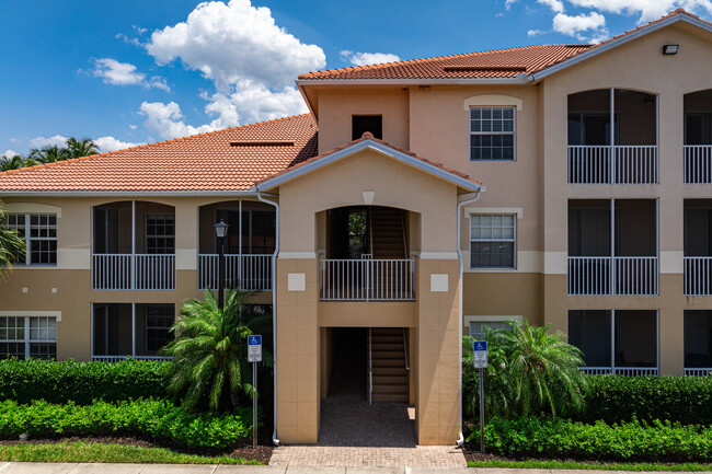 The Enclave at College Point in Ft. Myers, FL - Building Photo - Building Photo