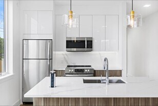 148 70th St in Guttenberg, NJ - Building Photo