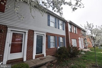215 Banbury Terrace in Winchester, VA - Building Photo - Building Photo