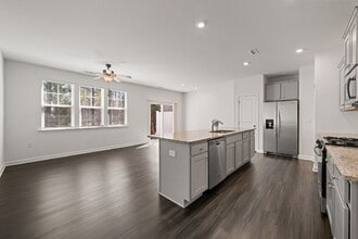 105 Hidden Run Ln in Holly Springs, NC - Building Photo - Building Photo