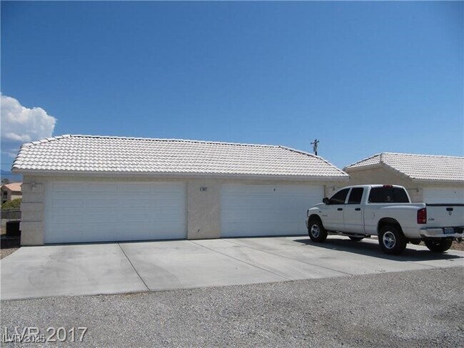 2021 S Dandelion St in Pahrump, NV - Building Photo - Building Photo