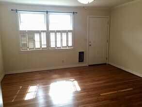 106 Sussex Ave in Troy, AL - Building Photo - Building Photo