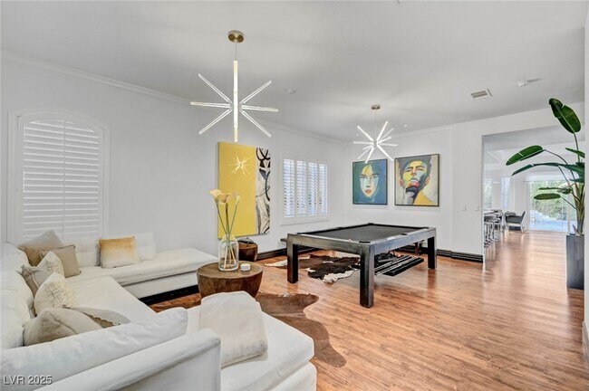 property at 9593 Los Cotos Ct