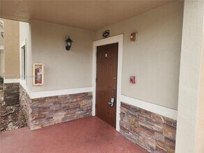 22931 SW 88th Pl in Cutler Bay, FL - Building Photo - Building Photo