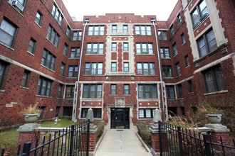 4200 N Hazel St in Chicago, IL - Building Photo - Building Photo