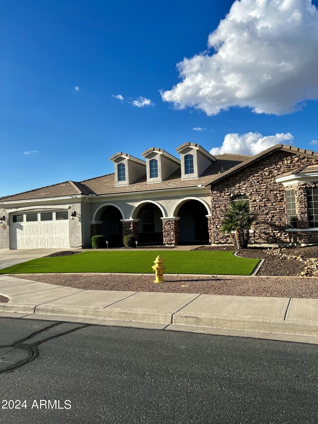 20198 E Silver Creek Ln