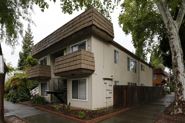 1829 H St in Sacramento, CA - Building Photo - Building Photo