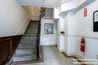 1404 Beacon St in Brookline, MA - Building Photo - Building Photo