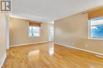 419 Castlegrove Blvd in London, ON - Building Photo - Building Photo