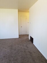916-918 Lowry St in Moses Lake, WA - Building Photo - Building Photo