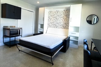 47 NE 16th Pl in Fort Lauderdale, FL - Building Photo - Building Photo