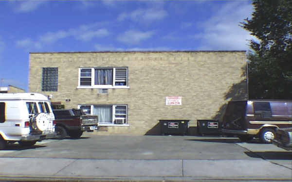 10530 Crown Rd in Franklin Park, IL - Building Photo - Building Photo