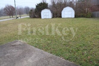 2923 Grassy Creek Dr in Indianapolis, IN - Foto de edificio - Building Photo