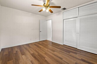 824 Prosperity Farms Rd in North Palm Beach, FL - Building Photo - Building Photo
