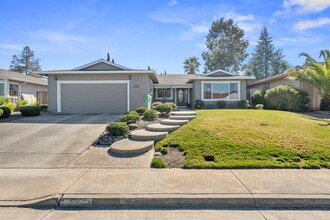 6058 Sage Oak Way in San Jose, CA - Building Photo - Building Photo