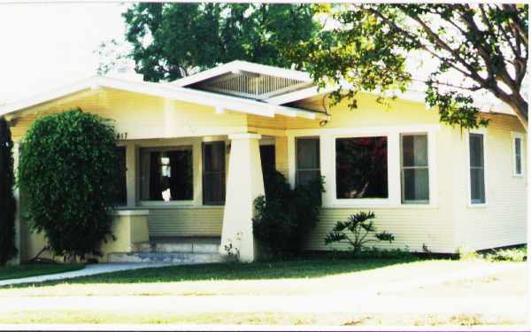 417-417 1/2 Clay St. in Fillmore, CA - Building Photo