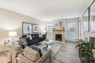 Commons at Westchase in Houston, TX - Building Photo - Building Photo