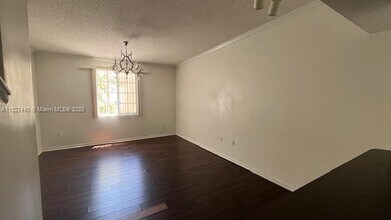 2965 NE 185th St in Miami, FL - Building Photo - Building Photo