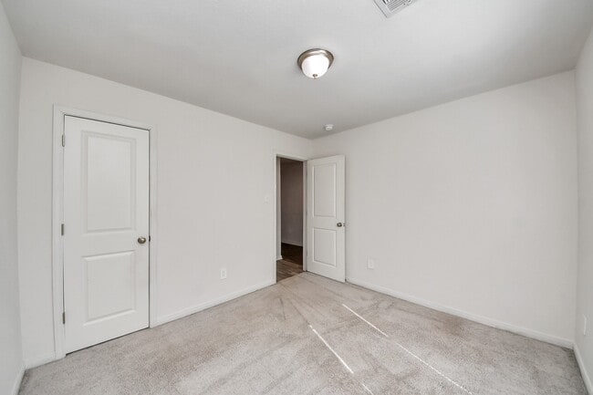 164 Goldenrod in Livingston, TX - Building Photo - Building Photo