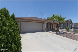 6617 Berringer St in El Paso, TX - Building Photo - Building Photo