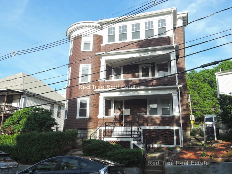 16 Nonantum St, Unit 2 in Boston, MA - Building Photo