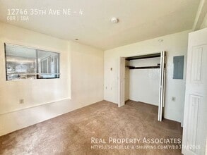 12746 35th Ave NE in Seattle, WA - Building Photo - Building Photo