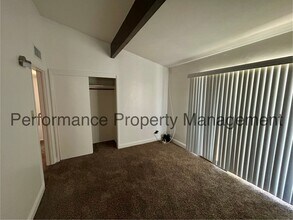 417 Poplar Ave in Bakersfield, CA - Building Photo - Building Photo