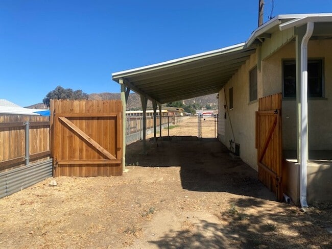 38632 Vineland St in Cherry Valley, CA - Building Photo - Building Photo