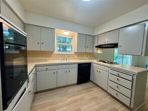 822 Edgewood Pl in Denton, TX - Building Photo - Building Photo