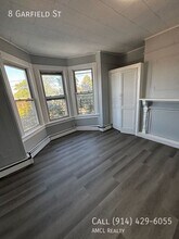 8 Garfield St in Yonkers, NY - Building Photo - Building Photo