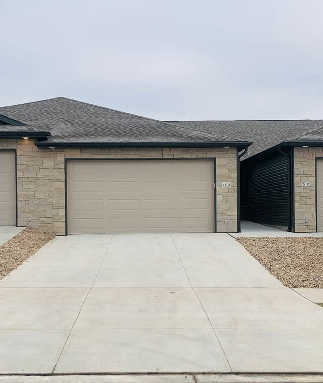 2005 Battista Ave in Lincoln, NE - Building Photo - Building Photo